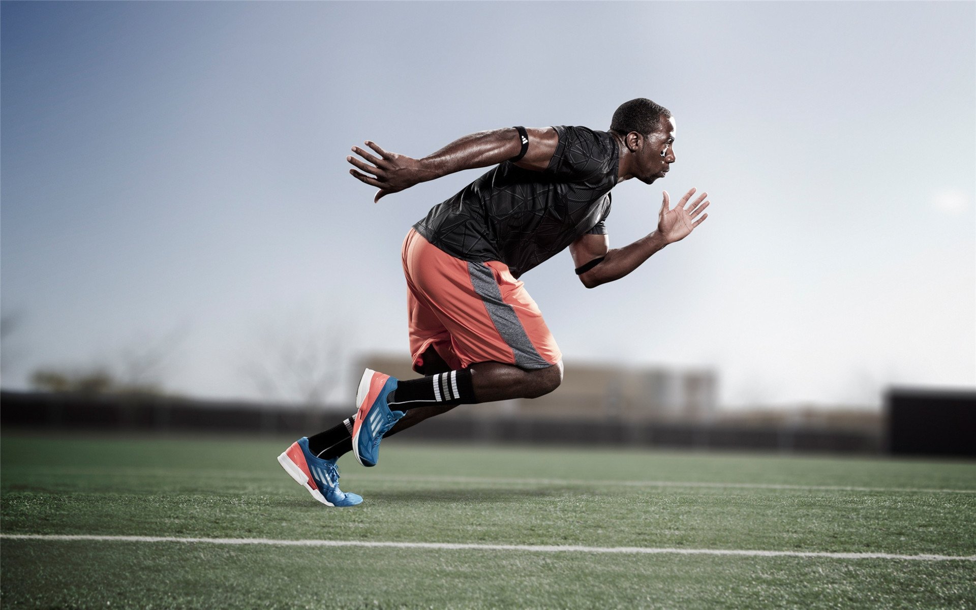 《【幕后故事】职业选手训练秘籍揭秘》，职业选手背后的艰辛